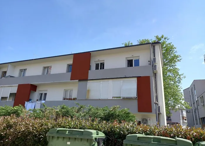 아파트 La Piazza 우마그